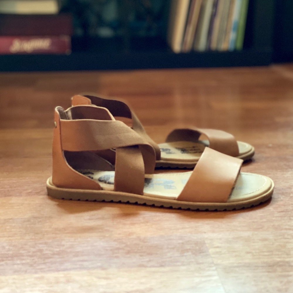 Sorel Ella Sandals - size 9